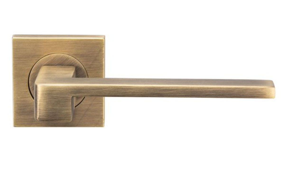Set Serozzetta Antique Brass Serozzetta Equi Lever on square rose | SZM370AB