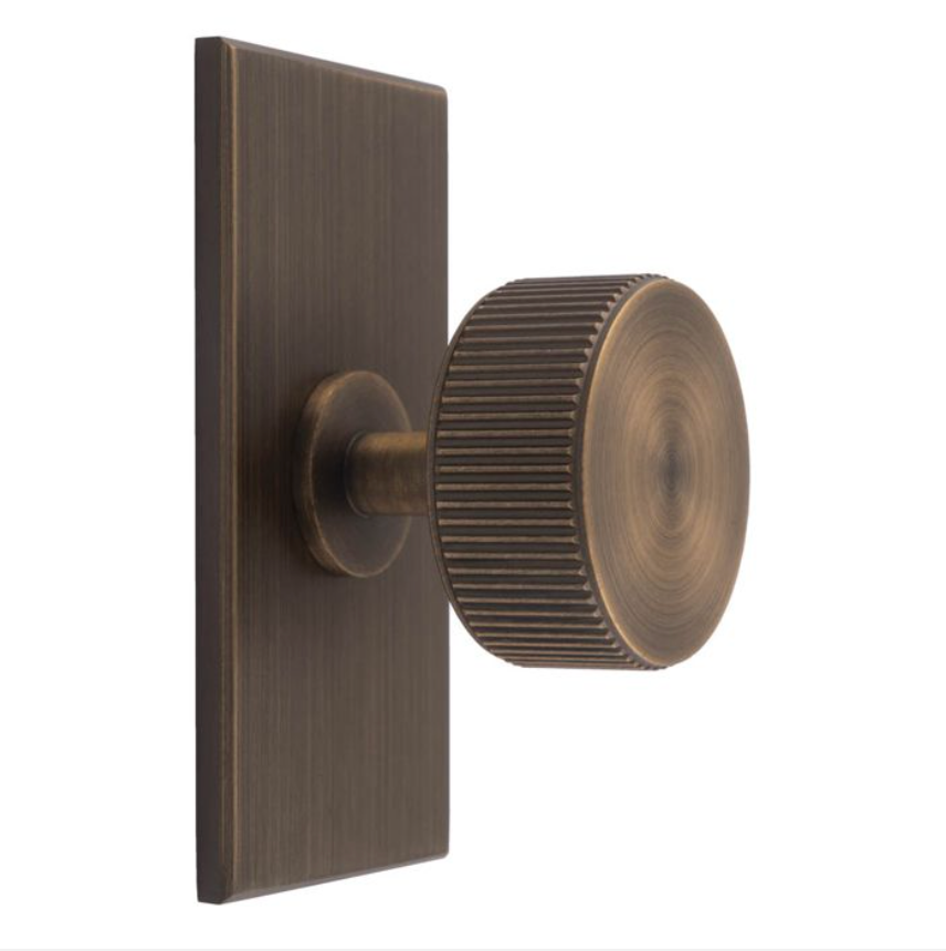 Antique Brass 35mm Lines Cupboard Knob | FTD713AB