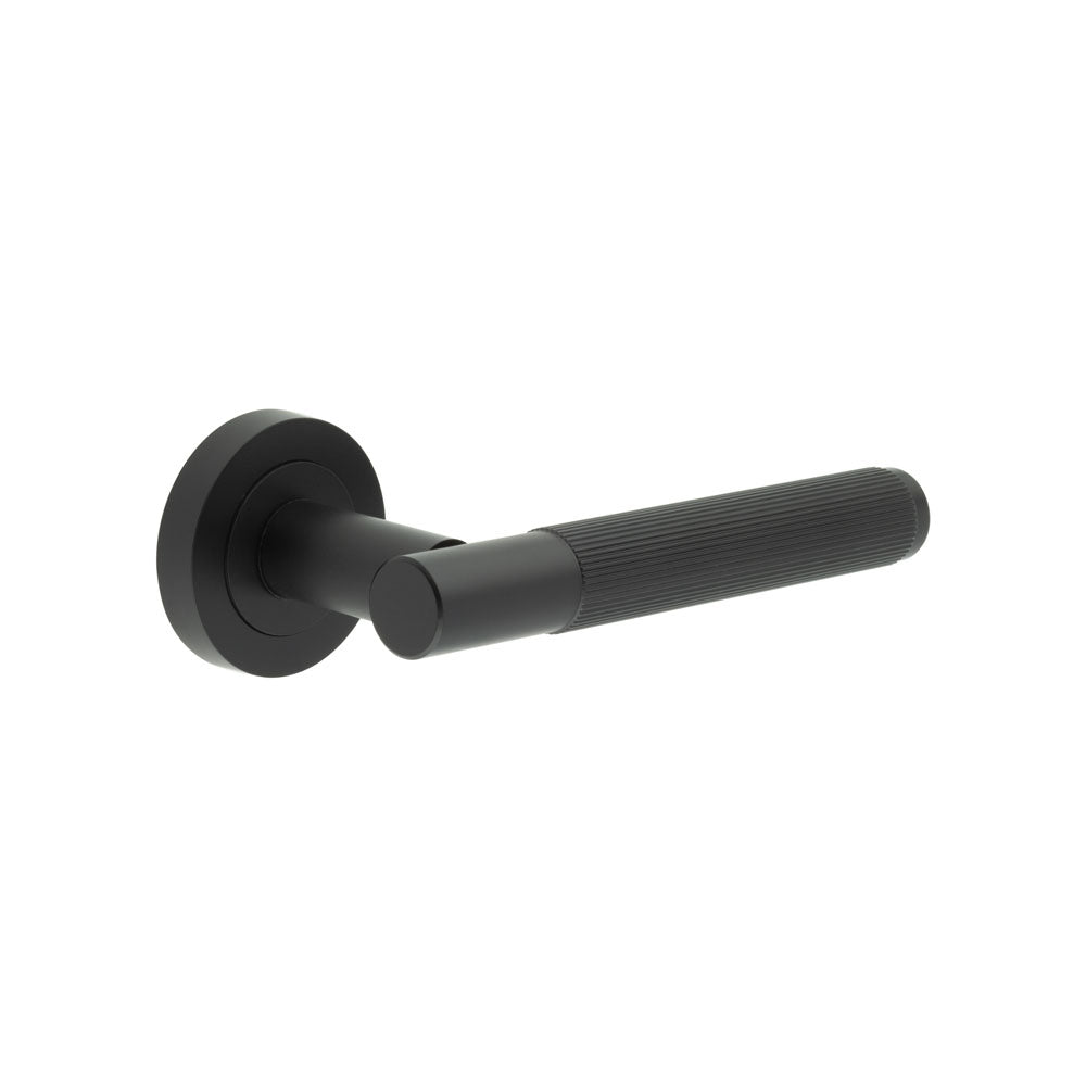 Sets Matt Black Venice Lever Handle on rose | JV852MB