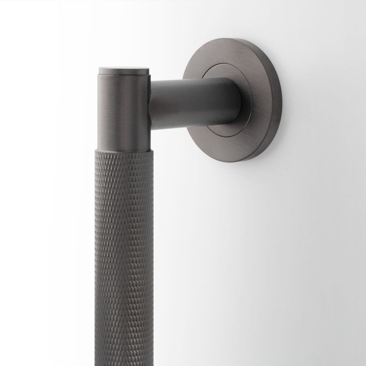 Dark Bronze PVD Spitfire Knurled Pull Handle | AW500-450-DBZPVD