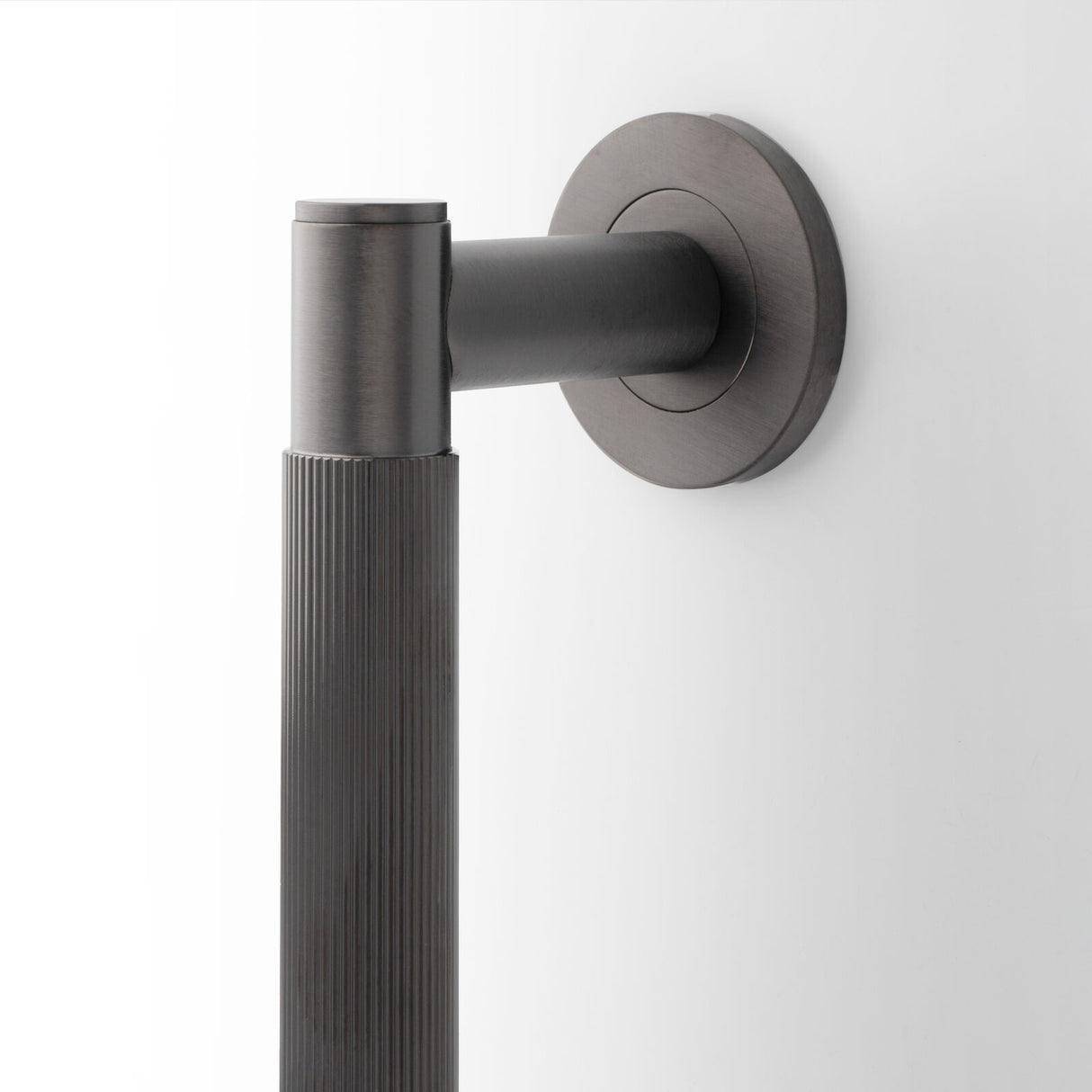 Dark Bronze PVD Spitfire Reeded Pull Handle | AW502-450-DBZPVD