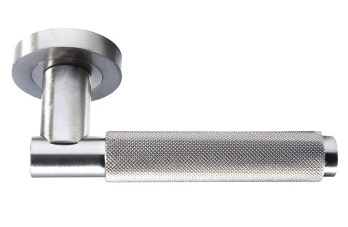 Satin Nickel Varese Knurled Lever on Round Rose | EUL050SN