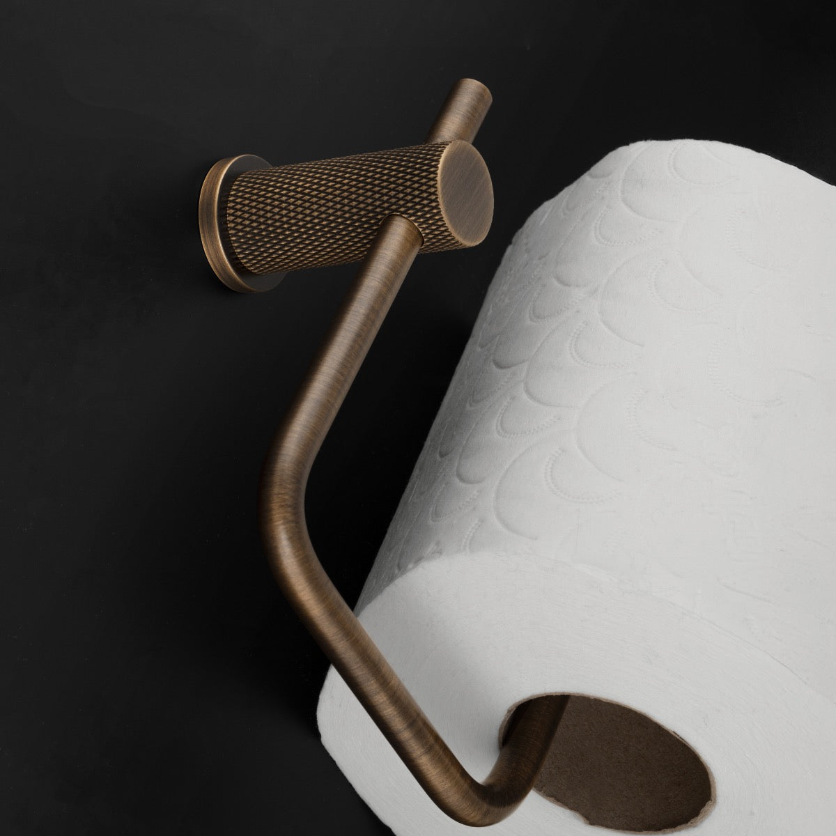 Alexander & Wilks Antique Brass Brunel Diamond Knurled Toilet Roll Holder | AW450AB