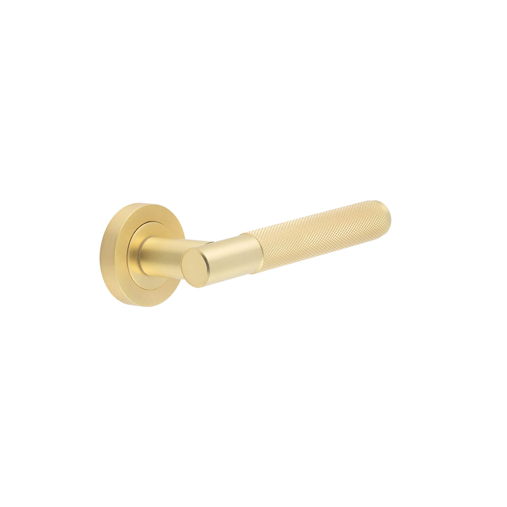 Sets Satin Brass Bari Knurled Lever Handles on Rose | JV850SB