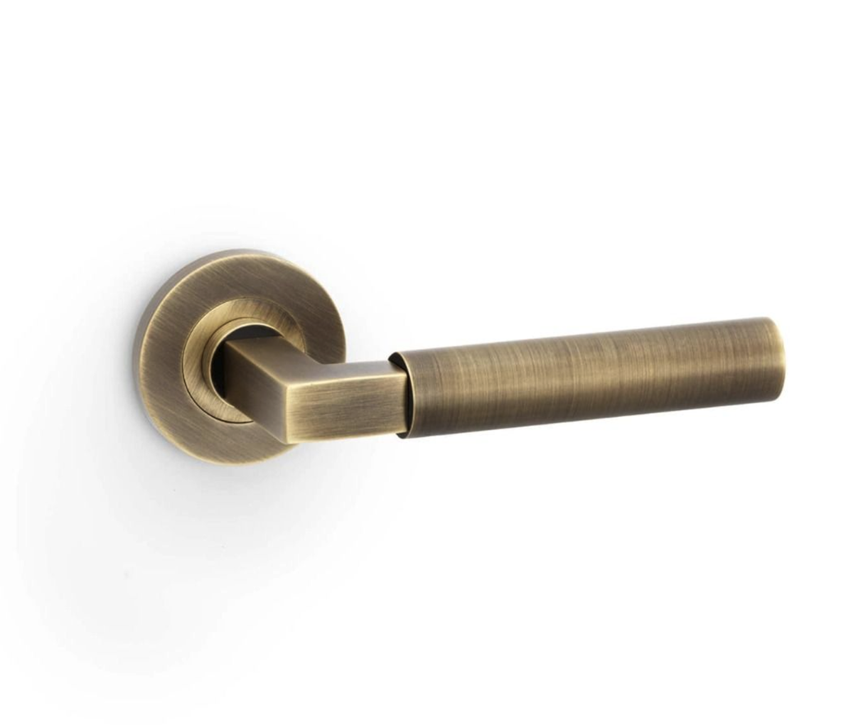 Alexander & Wilks Antique Brass Hurricane Plain Lever on rose | AW201AB