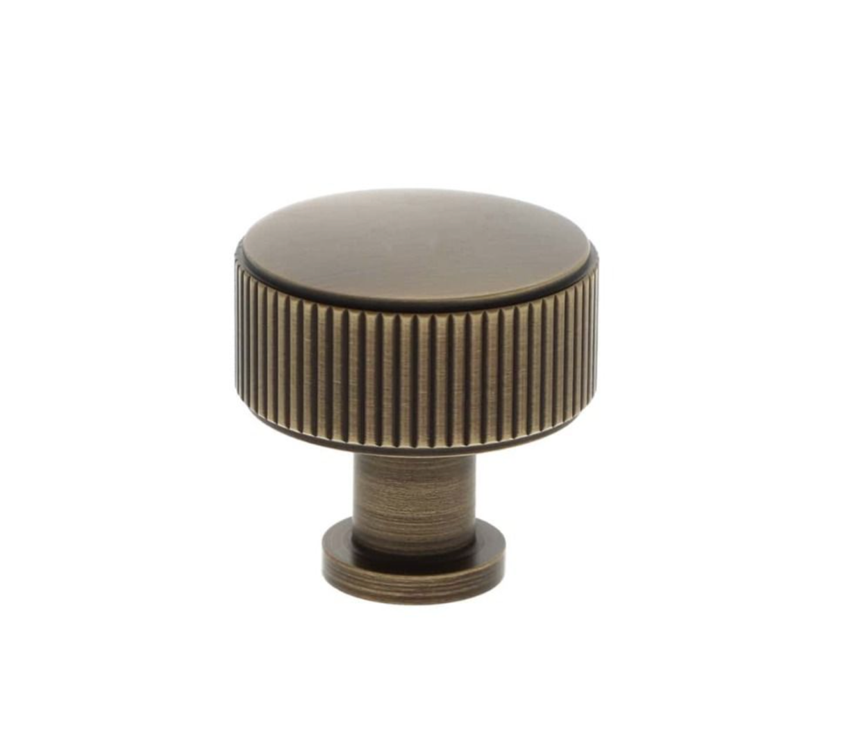 Alexander and Wilks Antique Brass 35mm Lucia Reeded Line Cupboard Knob | AW807R-35-AB