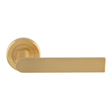 Set Satin Brass Serozzetta Edge Latch Furniture on Round Rose | SZM210SB